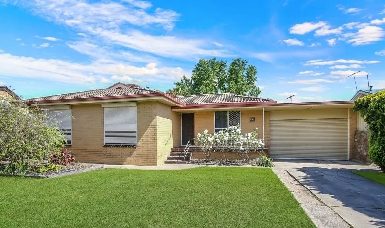 381 Lawrence Street, West Wodonga, Victoria